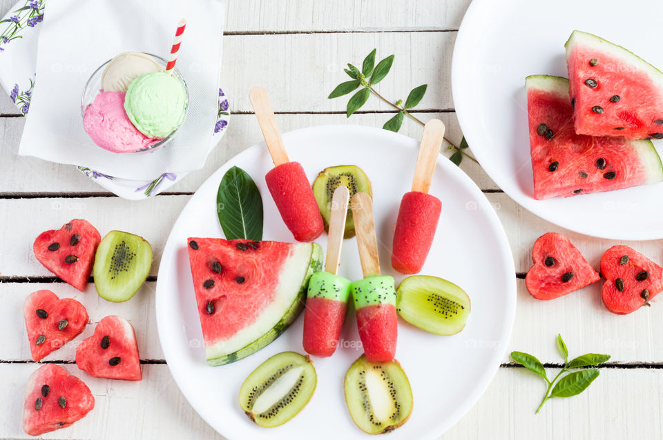 Love the colors of watermelon and kiwi fruits.