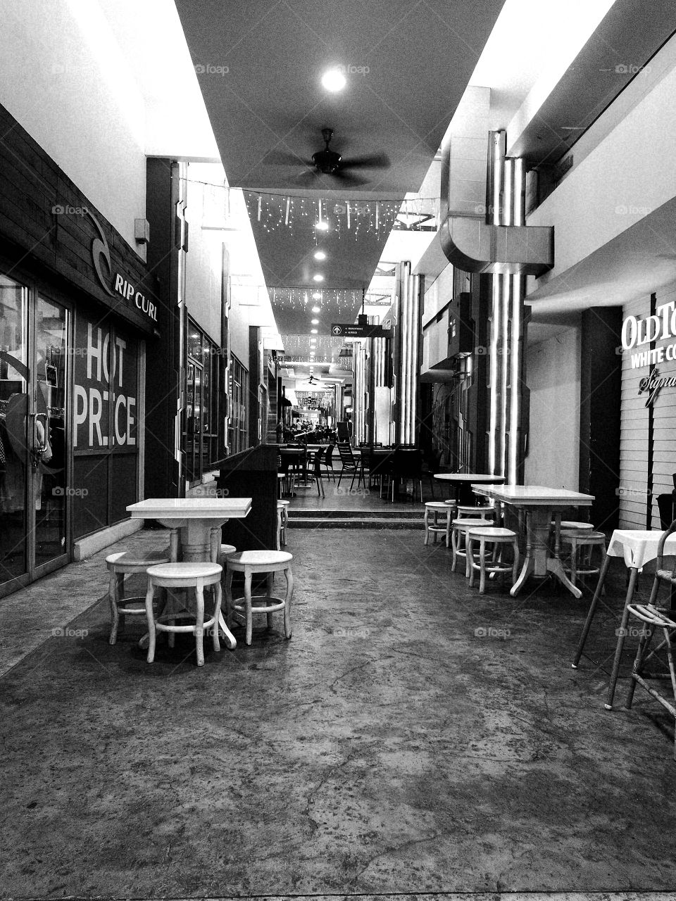 Restaurant's and cafe's in black and white