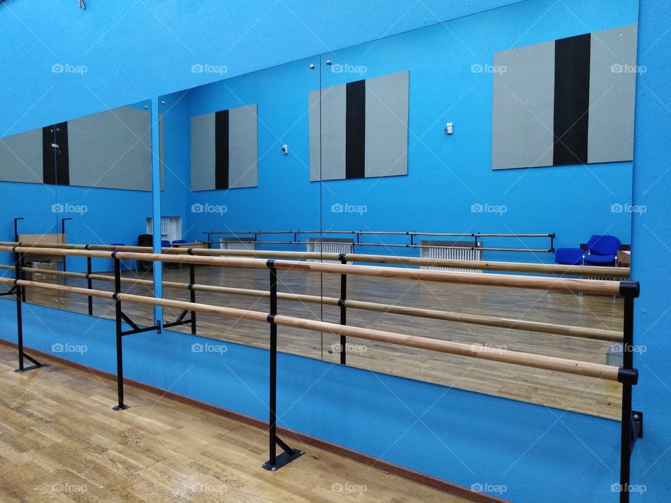 Зал с зеркалами