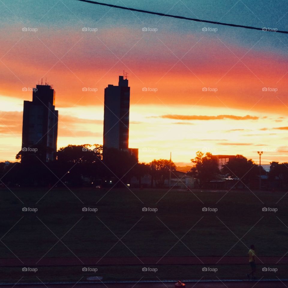 A paisagem do amanhecer no Complexo Esportivo do Bolão, de um dia qualquer. E a inspiração?