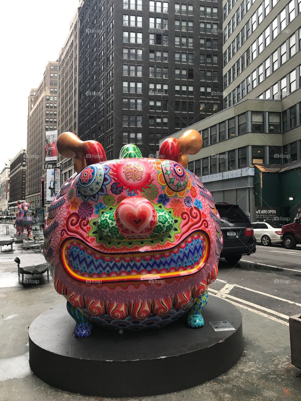 Funny sculptures on Broadway 