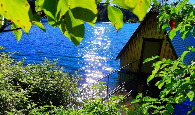 Paradise lake