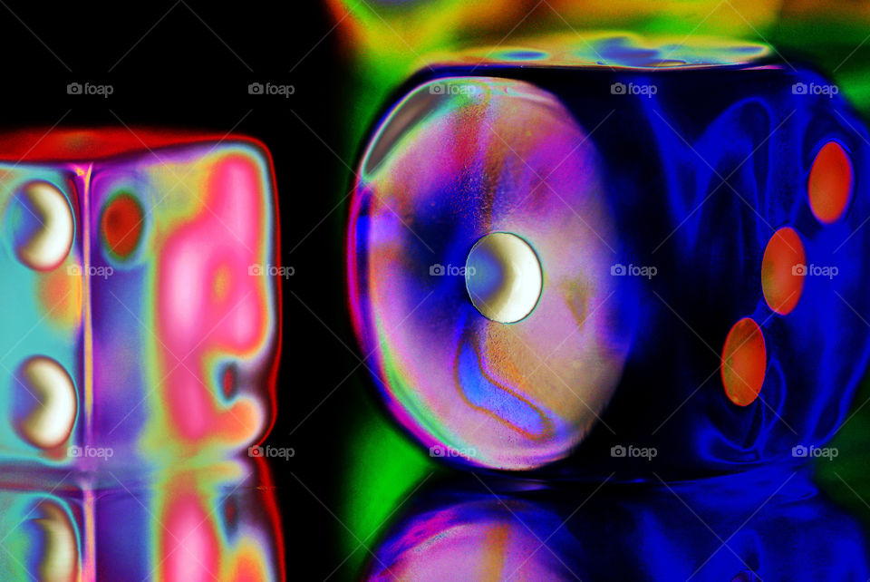 Solarized Dice, Close-up