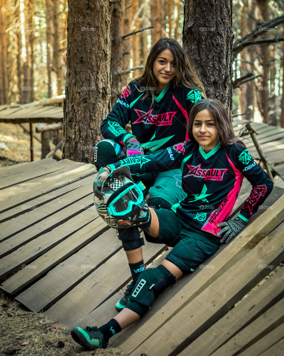 Downhill sisters