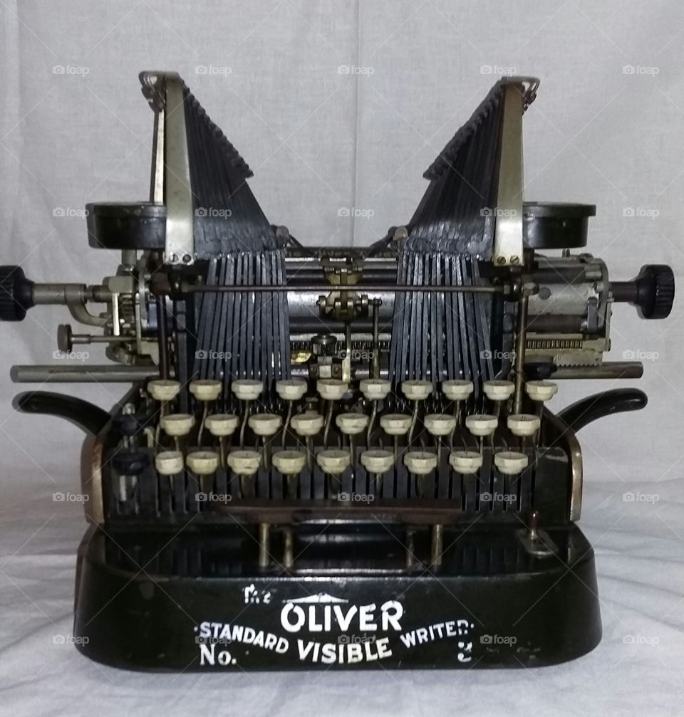 Oliver Typewriter