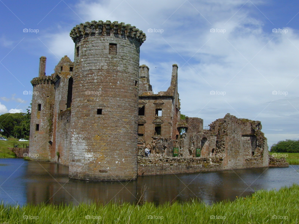 water scotland castle moat by ianc73