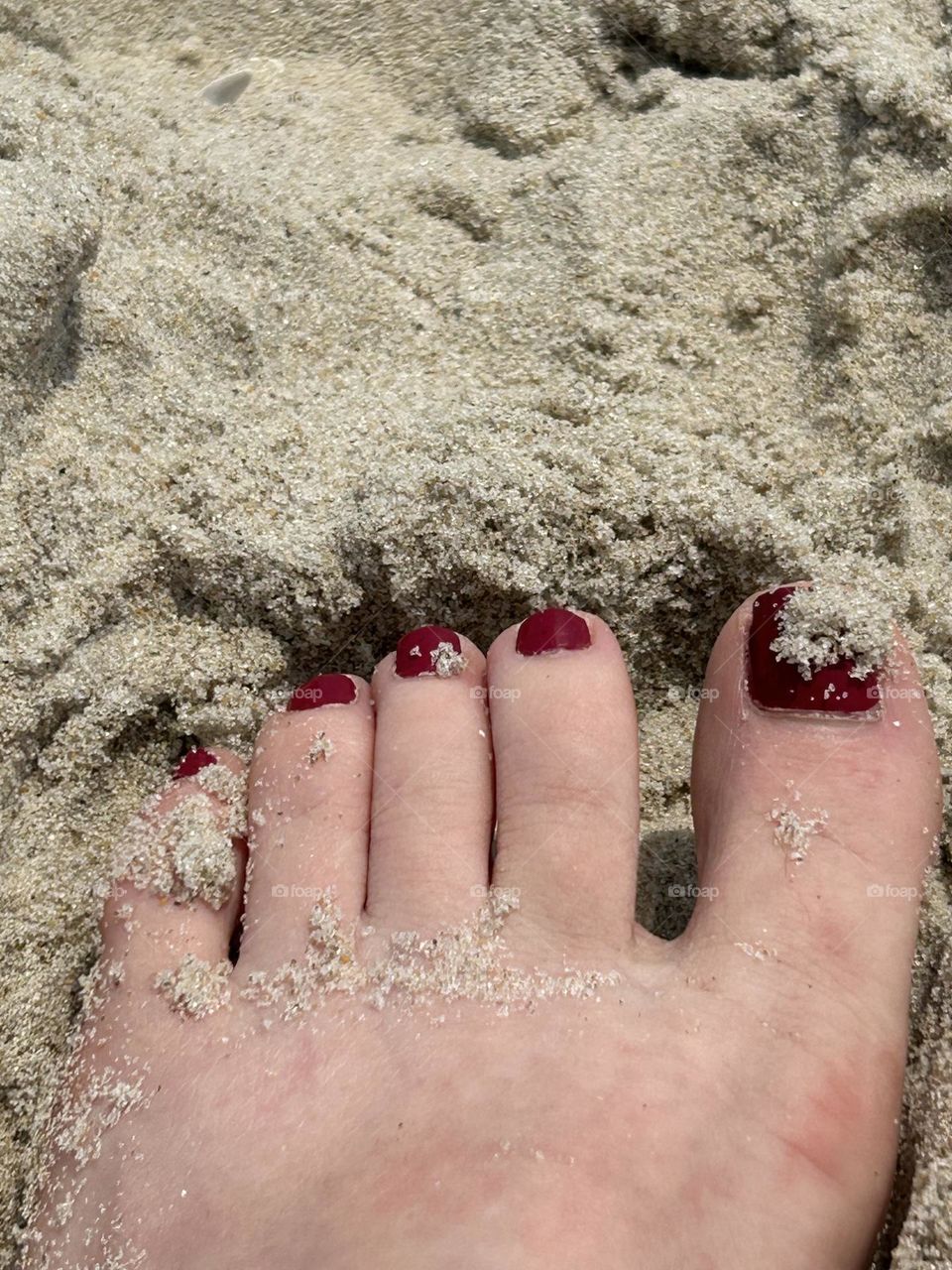 Sandy toes