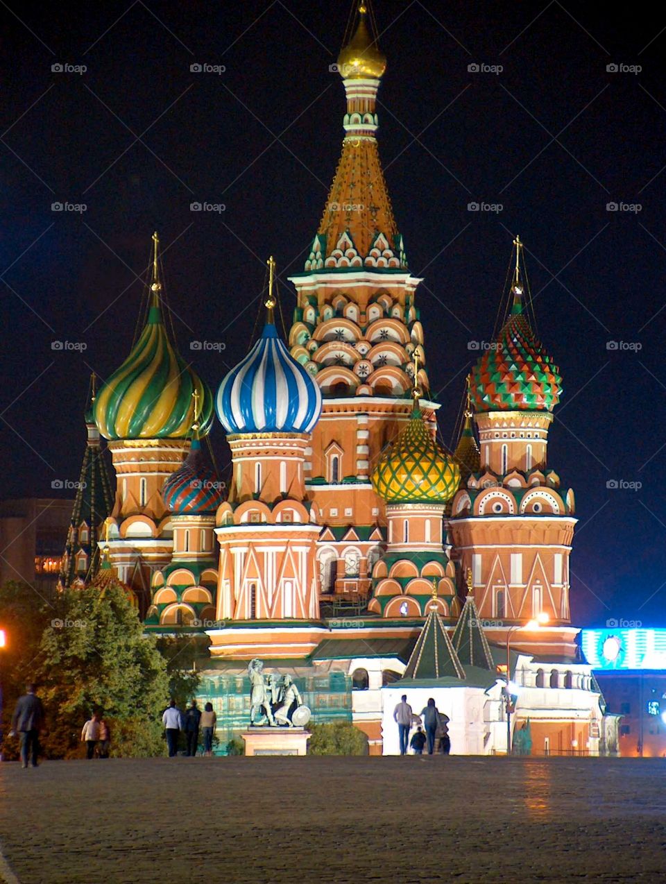St. Basil, Moscow. St. Basil at night, Moscow