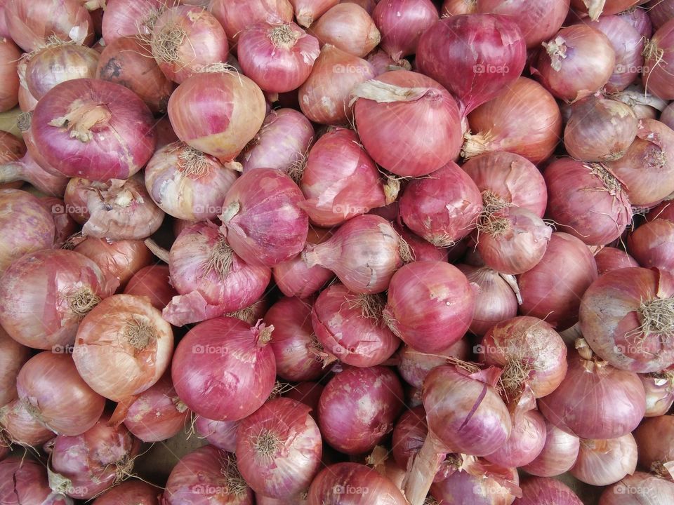 vegetable market onions