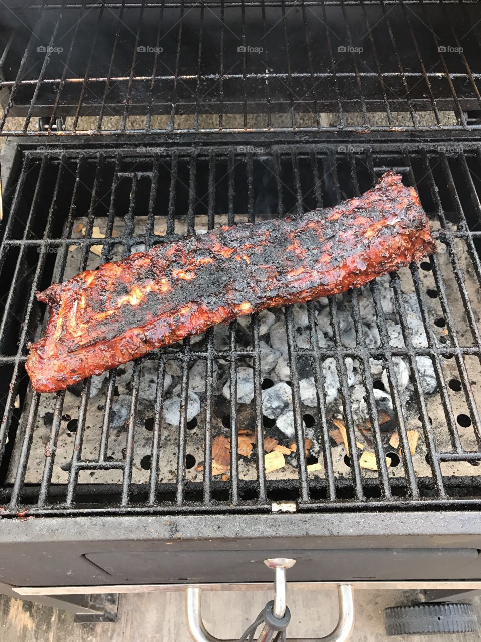 A freshly grilled rack of baby back ribs! 