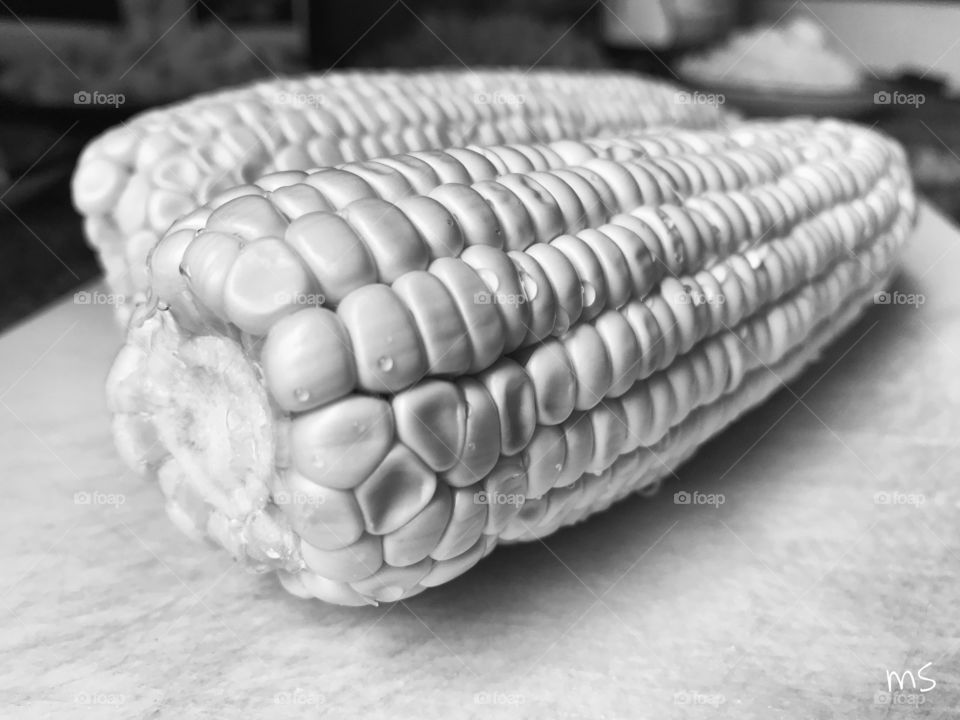 “Elote” #maize #corn #indigenous #méxico #blackandwhite #worldphotographyday #maíz #deméxico #paraelmundo 