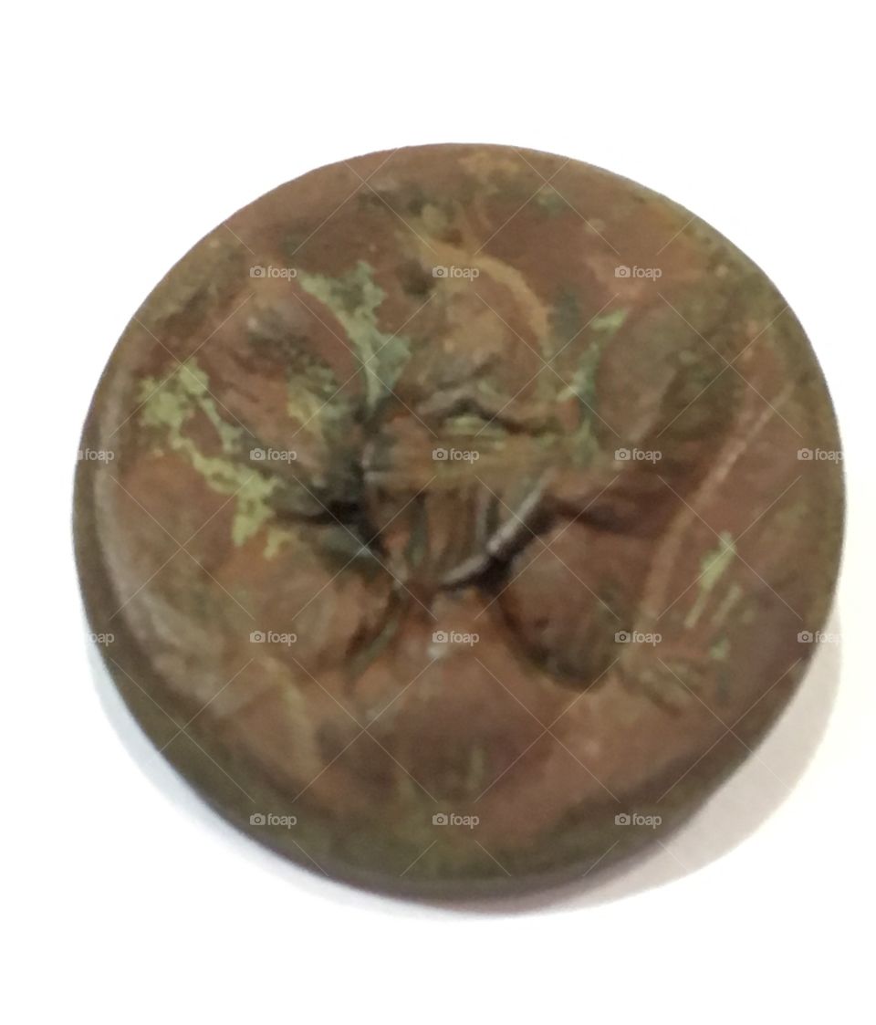 Metal detected Civil War button found in a ghost town in Texas. This is my first military button and it's a super exciting find. It is a general service button.