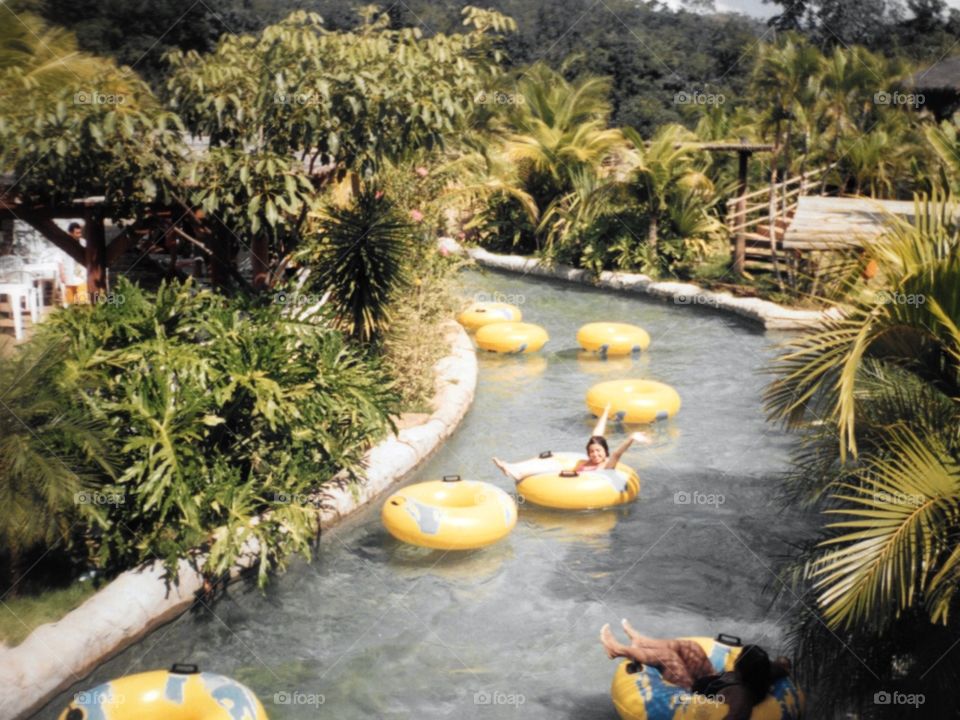 Is there anything better than relaxing in a floater, in a calm, artificial river inside a thermal water park? No!! Great summertime vacation!