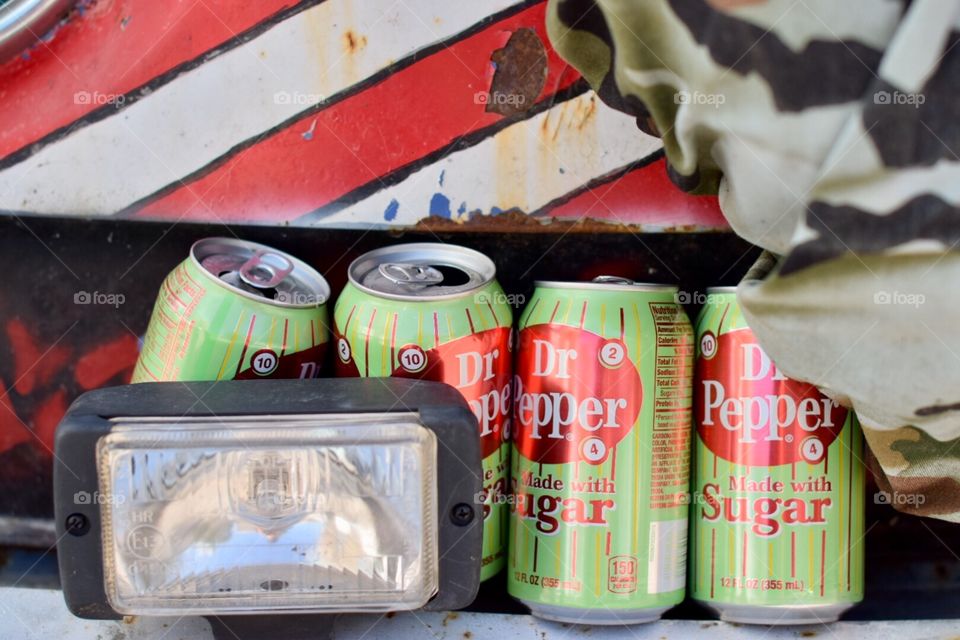  Vintage Dr. Pepper cans
