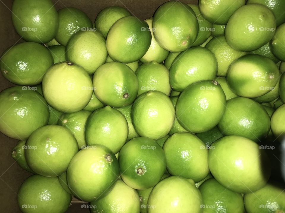 Bunch of limes 