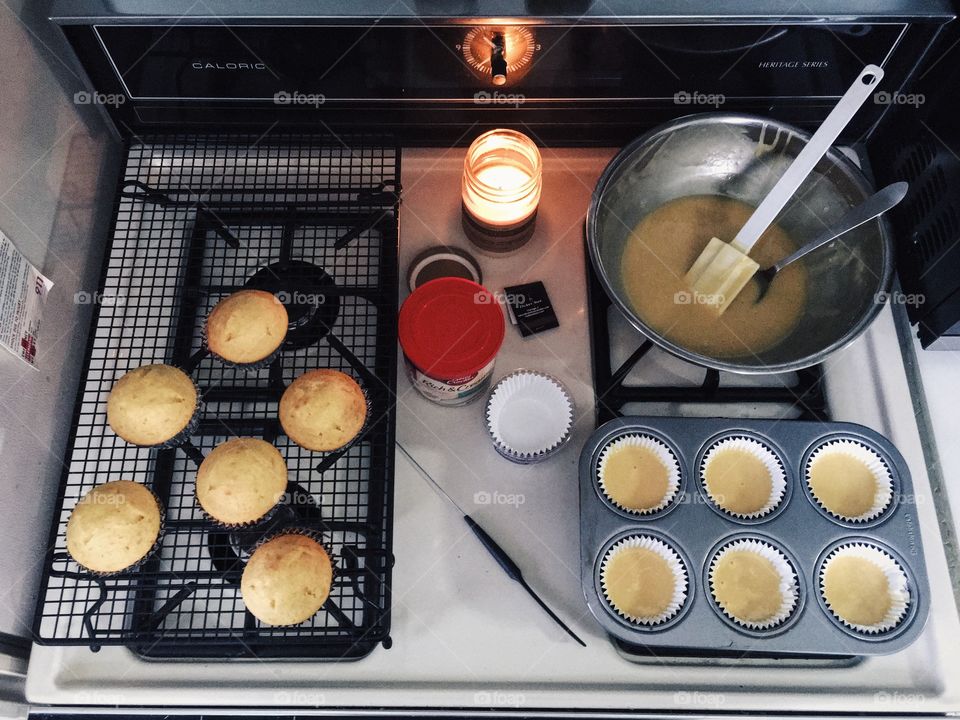 Baking cupcakes