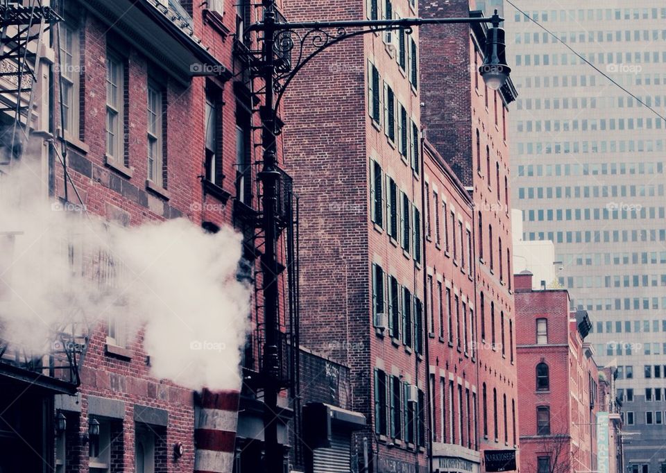 Smoke in New Yorks streets