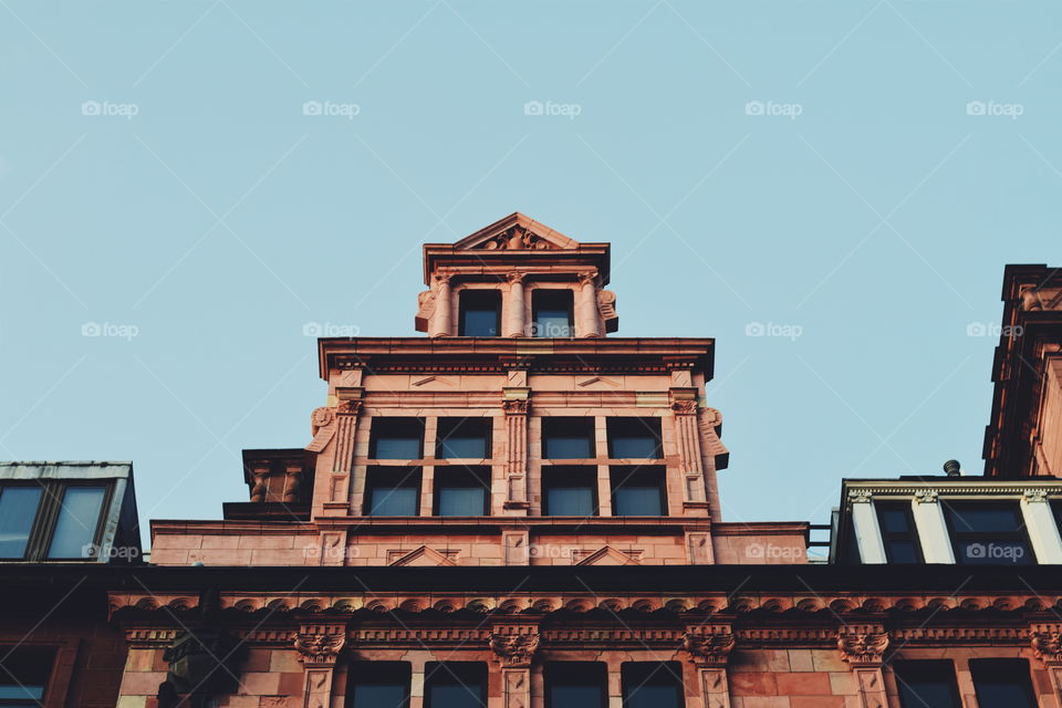 Minimal. Architecture.