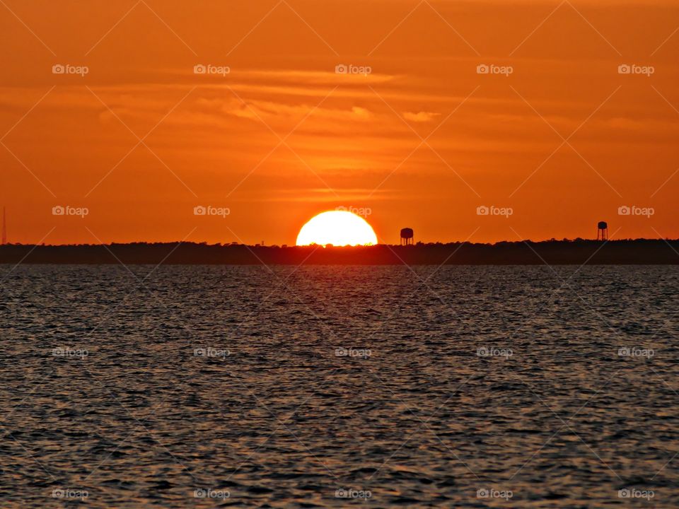 Descending sunset - the last light of the night 