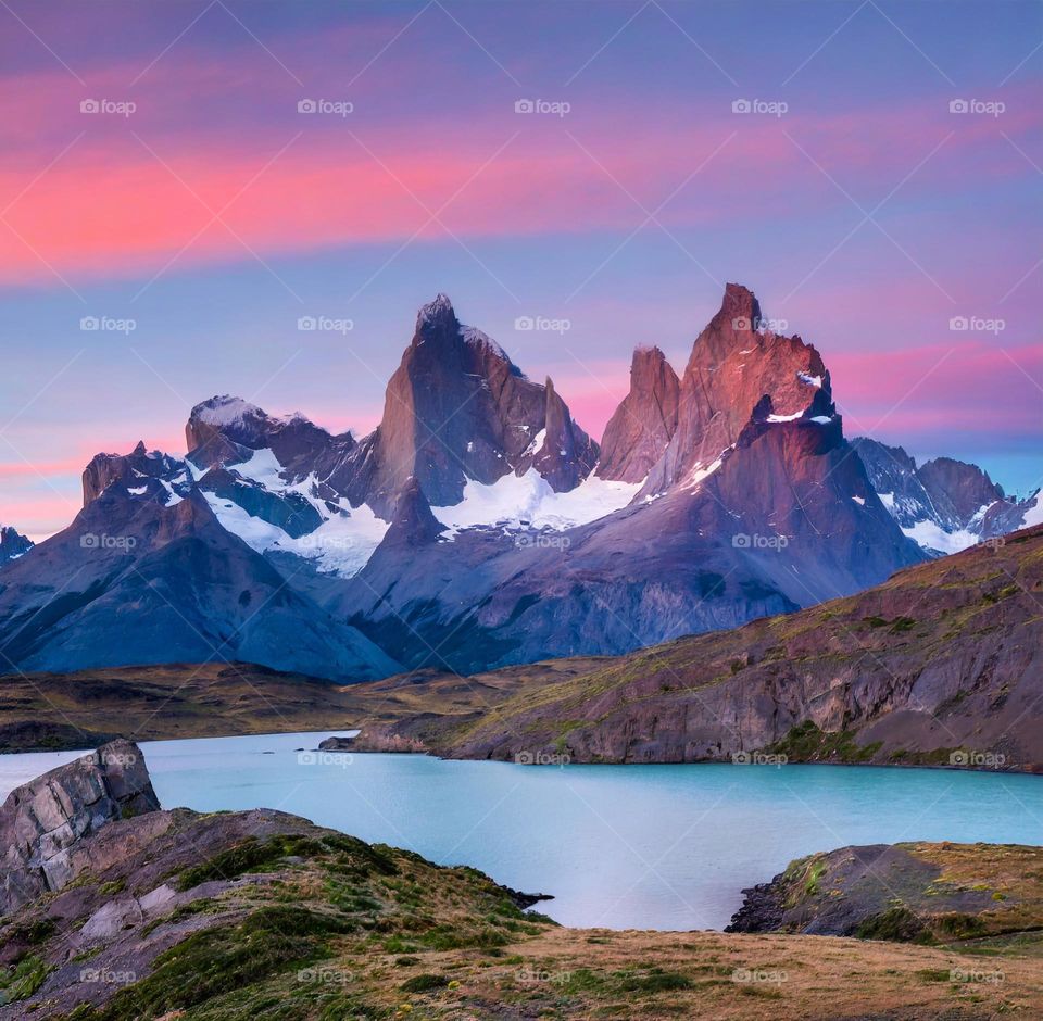 Amanecer en Torres del Paine