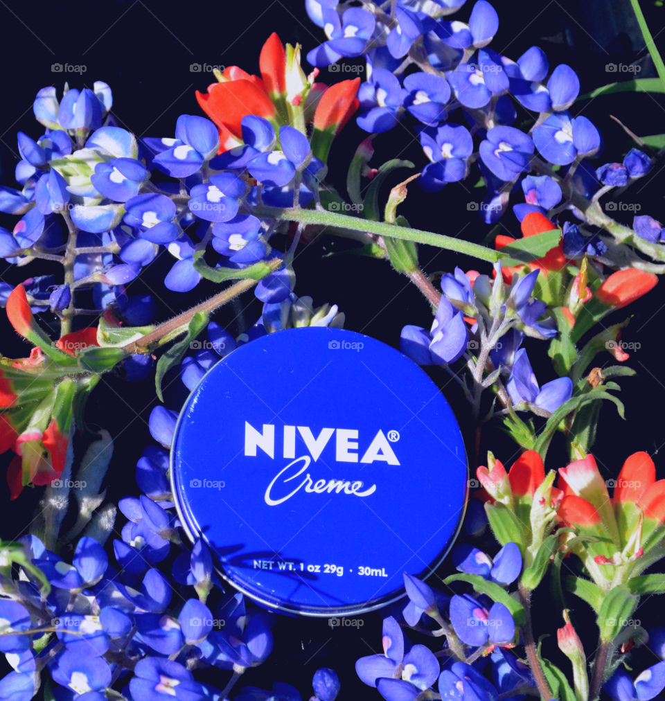 NIVEA Creme Moments with Indian paint flowers