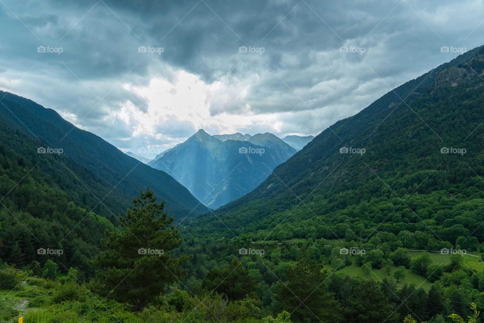 paisaje de los pirineos
