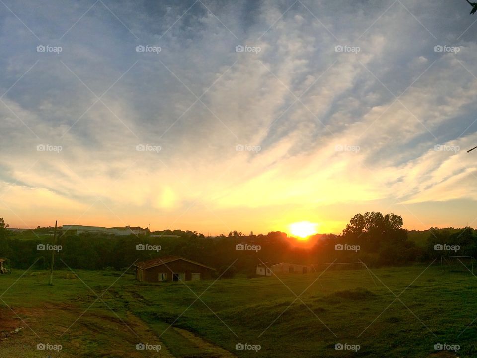 🌅Desperta, #Jundiaí!
Ótima Quinta-Feira no clique das 06h45.
🍃
#sol
#sun
#sky
#céu
#photo
#nature
#manhã
#morning
#alvorada
#natureza
#horizonte
#fotografia
#paisagem
#inspiração
#amanhecer
#mobgraphy
#FotografeiEmJundiaí