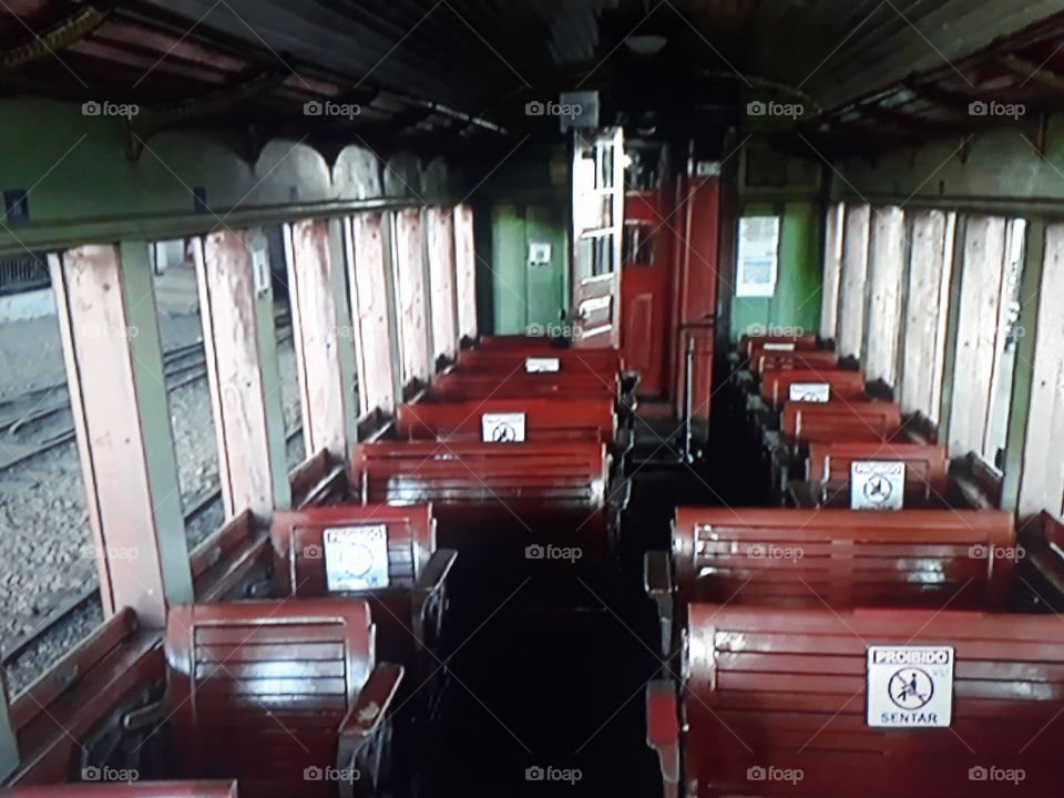 one of the greatest antiques of transport at the time Maria Fumaça seen from the inside with its wooden benches