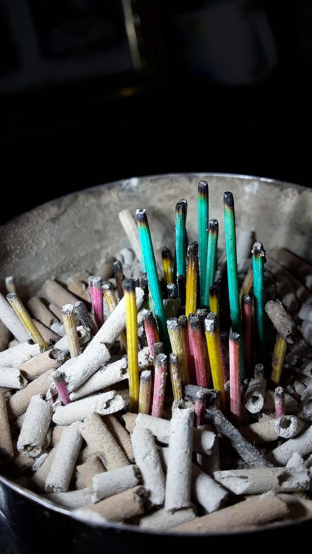 # colours image