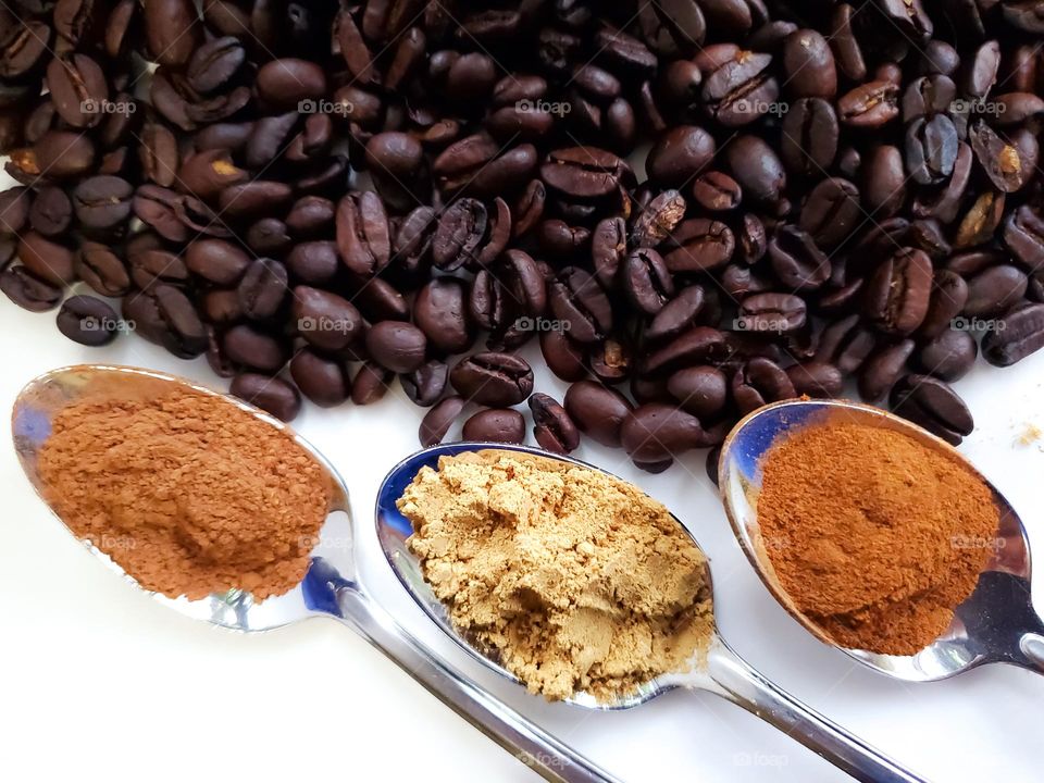 Spice up your coffee by adding healthy extras like ginger powder, cinnamon powder, and cacao powder.