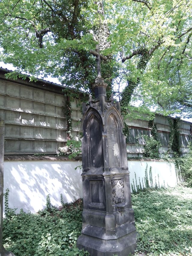 náhrobek
