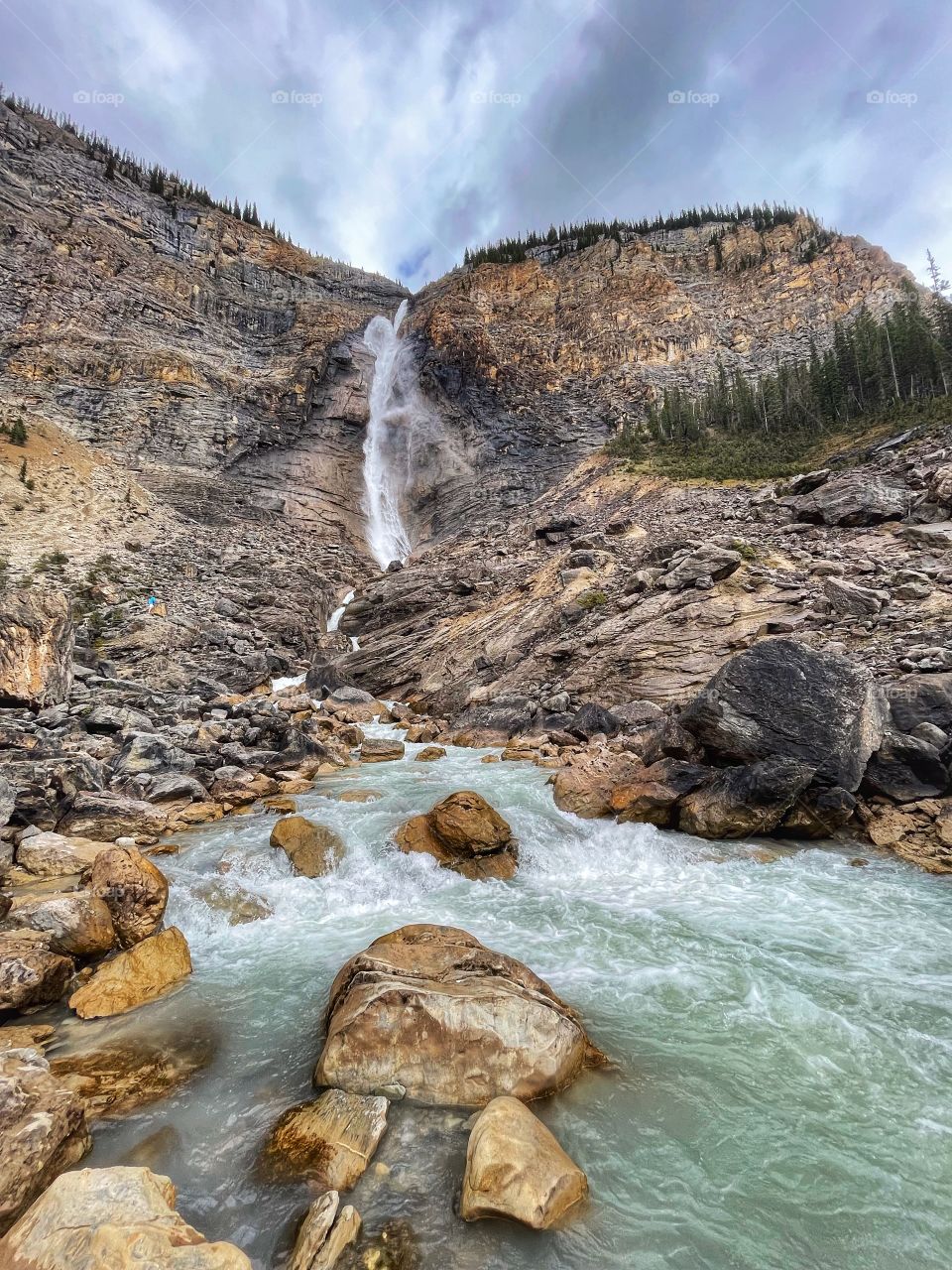 Takakkaw Falls