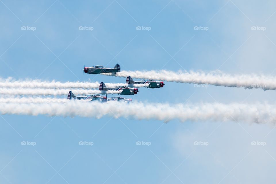 SNJ-2 Skytypers stunt