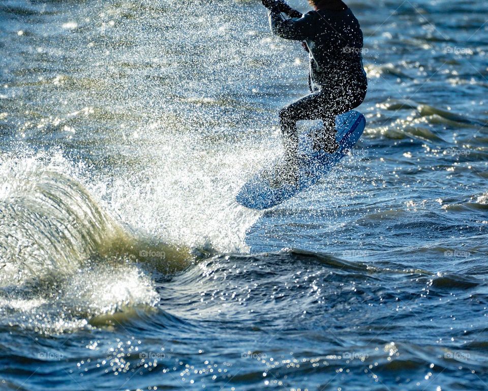 Kitesurfing 