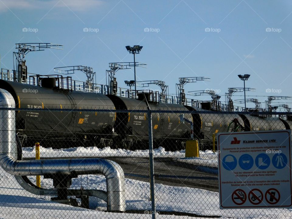 Pipeline train