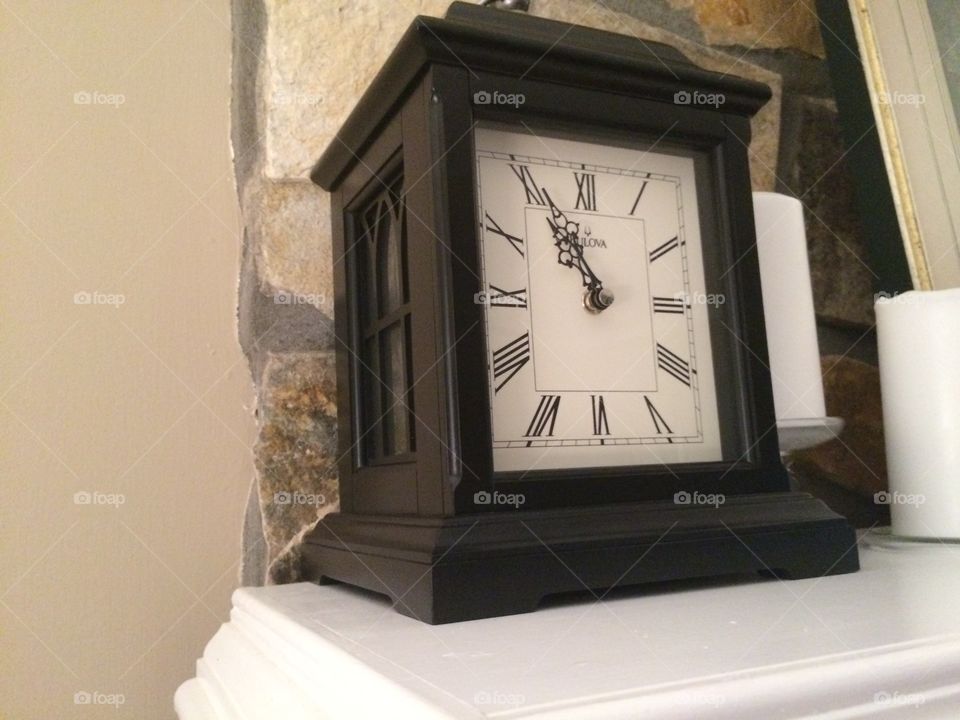 Mantle clock 