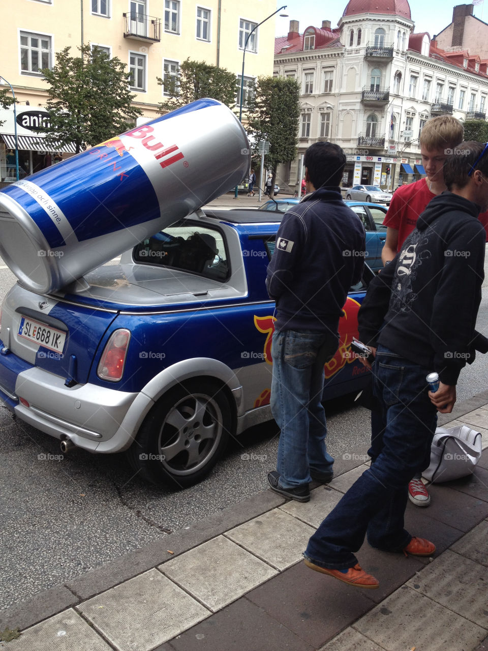 car red redbull mini by lindajacobi