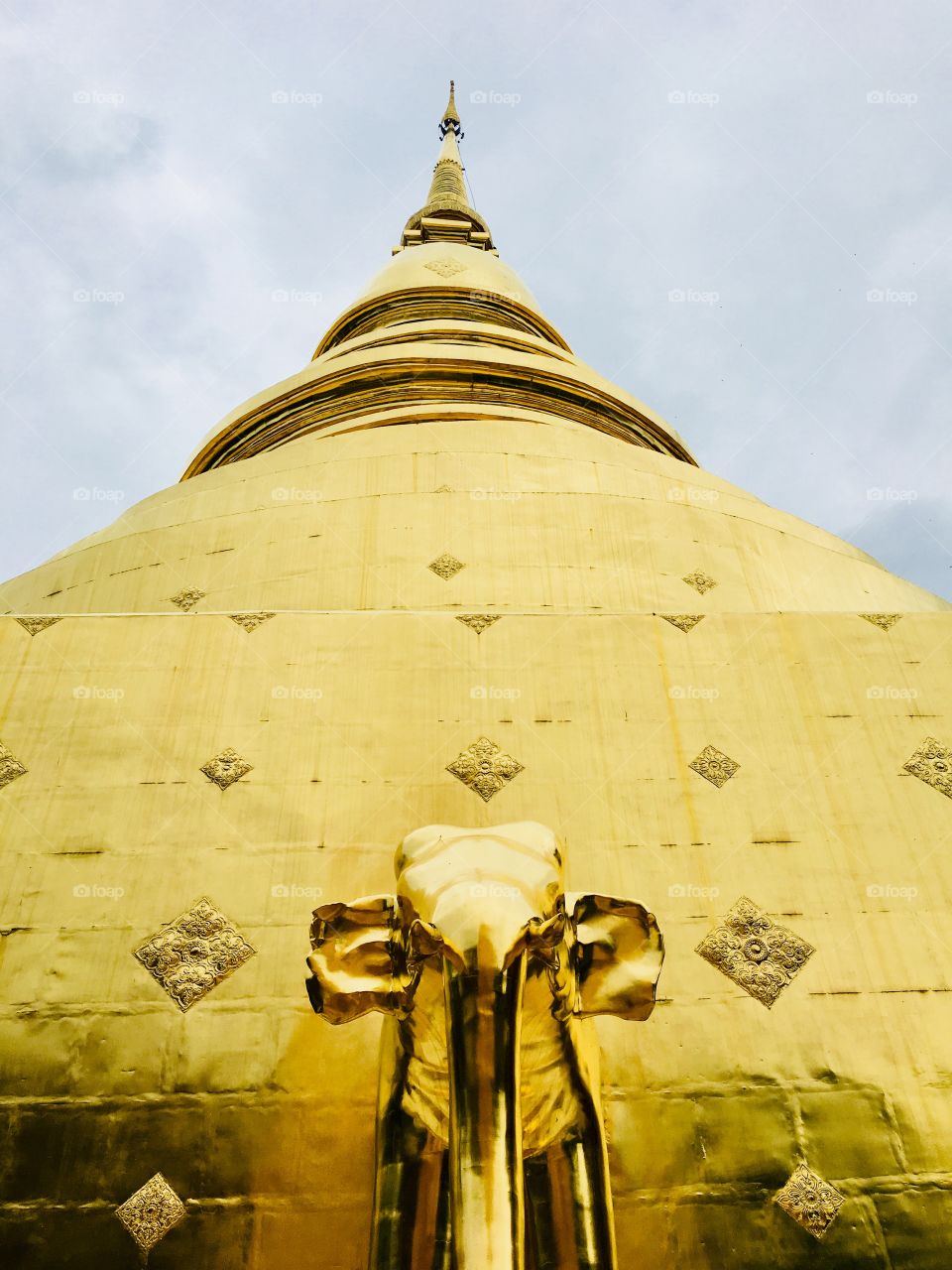 Wat pra sing golden pagoda center temple in Chiangmai, Thailand 