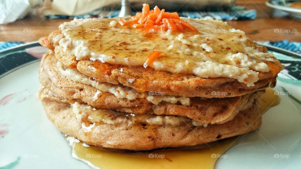 Carrot cake pancakes