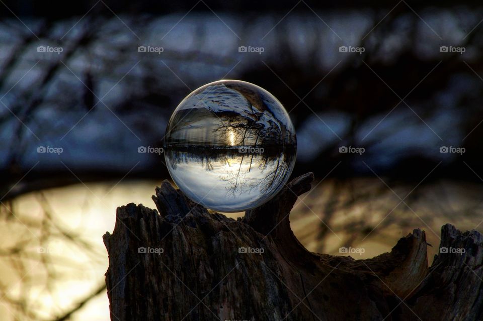 Lensball