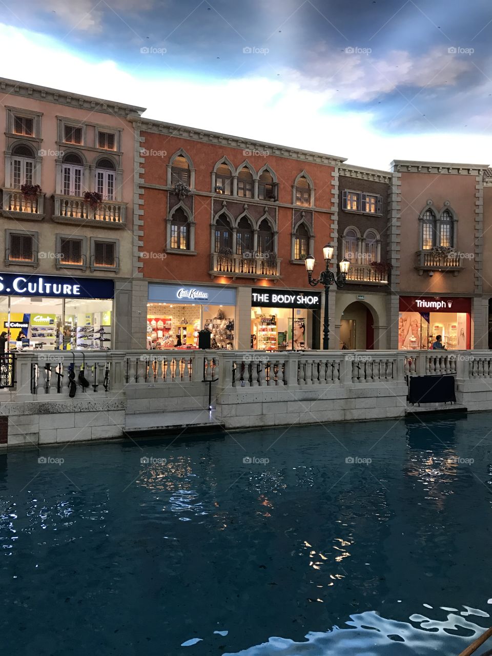 Venetian Venice mall