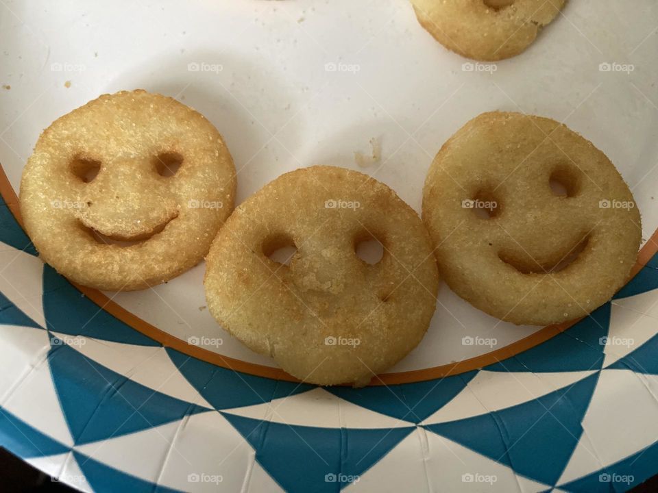 Smile no smile smile by McCain