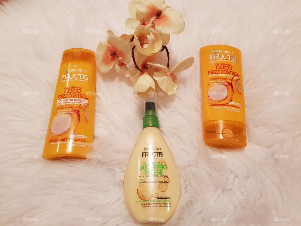 Garnier Coco Frizz Control