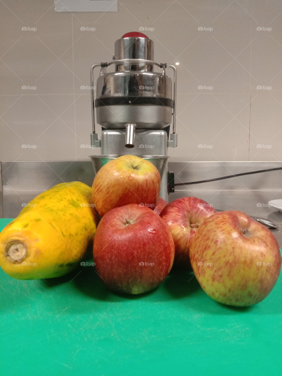 Freshly squeezed Juice,Apple and Pawpaw