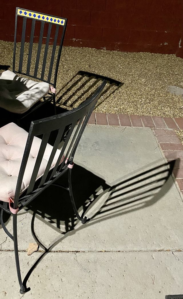 Chair shadow 