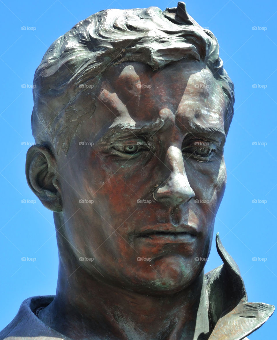 statue memorial walk soldier by delvec