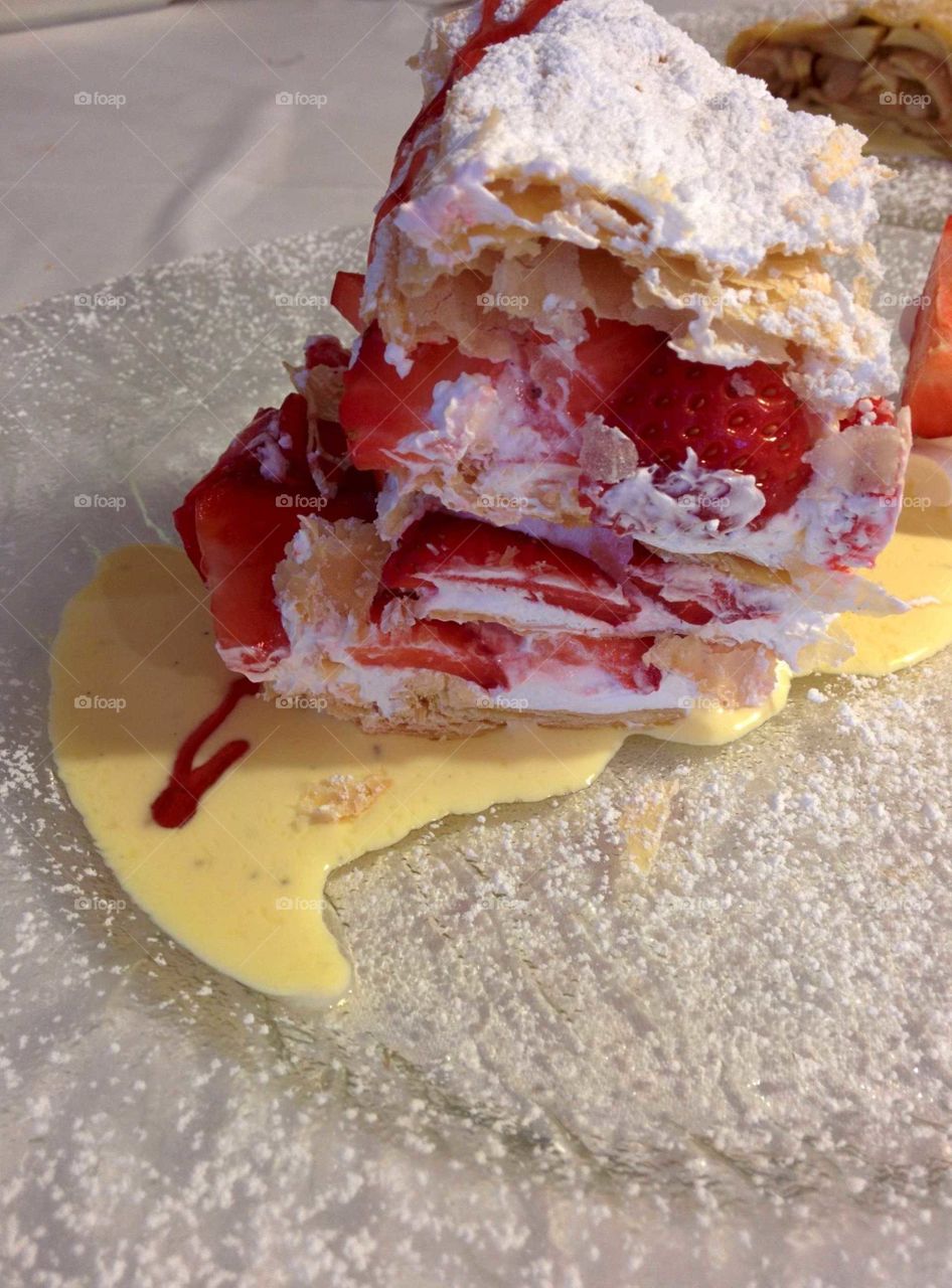 tarta de fresas con nata