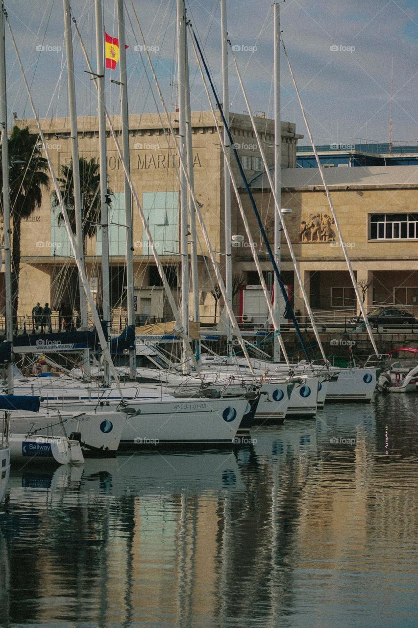 the dock,yachts, reflexion