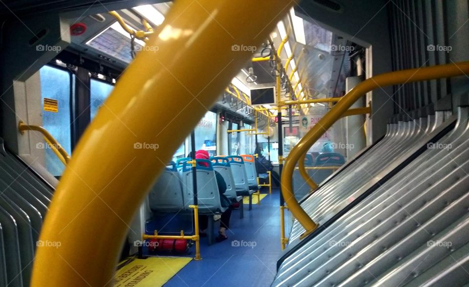 Photos inside the bus in the morning, the condition of the passengers is only a few people