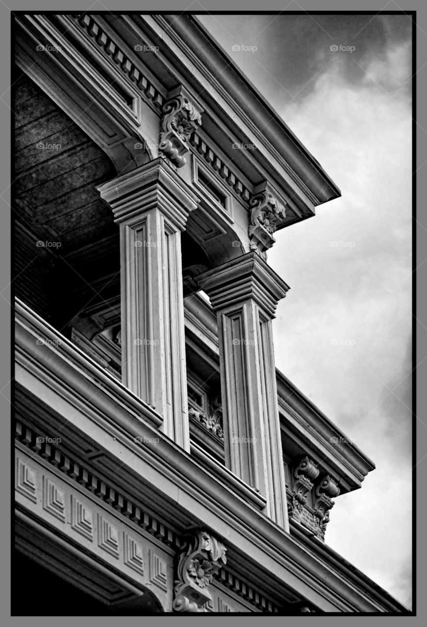 Mansion. Two Rivers Mansion